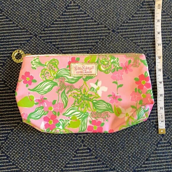 Lilly Pulitzer Bag Estee Lauder Cosmetic Makeup Bag Pink Tiger Pattern - Picture 2 of 7